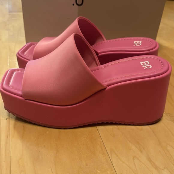 Pink wedge - Picture 3 of 9